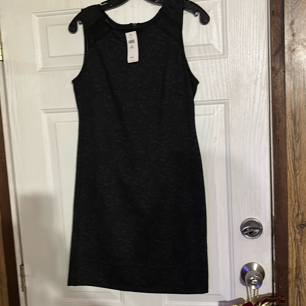 NWT Banana Republic size 10 petite Black Dress - Picture 1 of 5